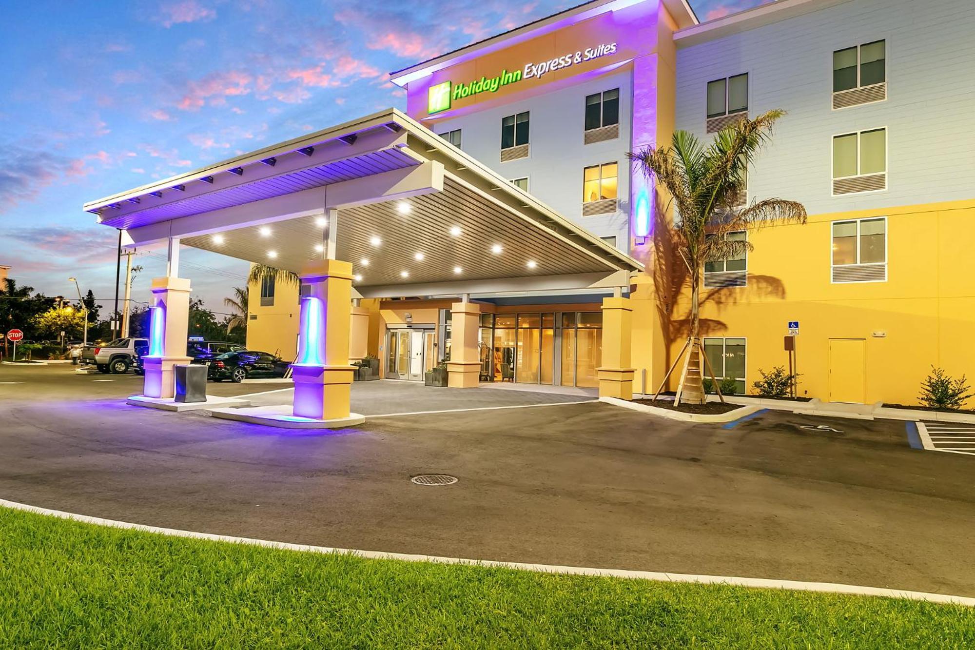 Holiday Inn Express And Suites - Nokomis - Sarasota South 외부 사진